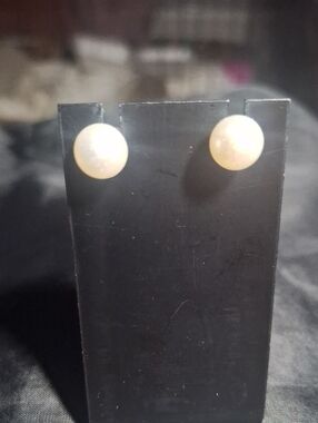 Classic White Pearl Stud Earrings - Unbranded